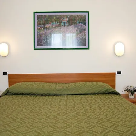 Hotell La Toscana *