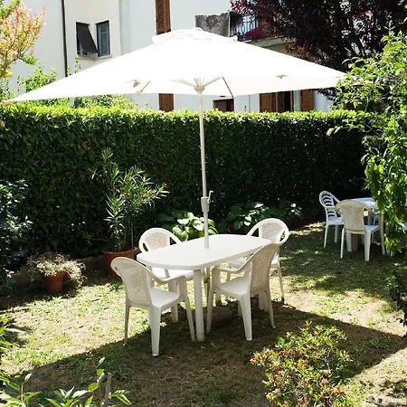 Hotell La Toscana *