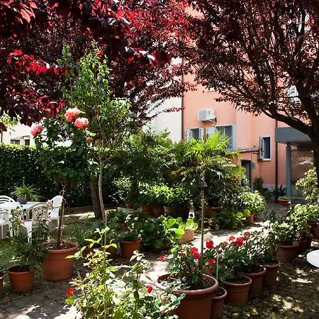 Szálloda La Toscana